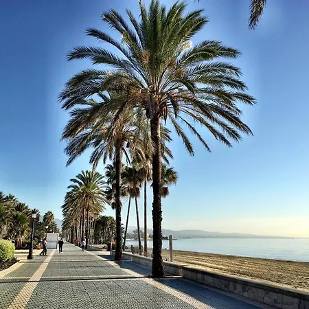 Apartment Beachside Luxury 2 Bedroom Apartment, Puerto Banus *