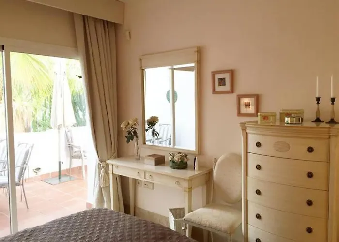 Appartement Beachside Luxury 2 Bedroom Apartment, Puerto Banus *