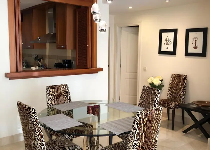 Appartement Beachside Luxury 2 Bedroom Apartment, Puerto Banus Marbella