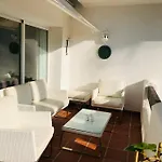 Beachside Luxury 2 Bedroom Apartment, Puerto Banus Marbella