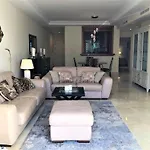 Beachside Luxury 2 Bedroom Apartment, Puerto Banus