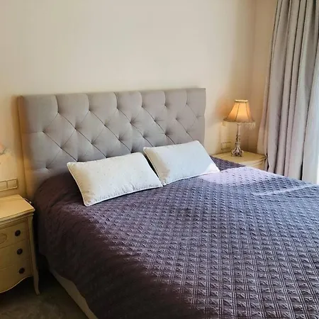 Lägenhet Beachside Luxury 2 Bedroom Apartment, Puerto Banus *